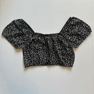 Roxy Black and White Pattern Puff Sleeve Crop Top
